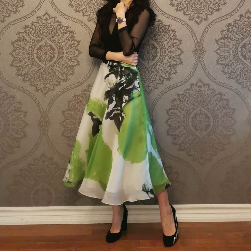 Floral print 100% silk skirt